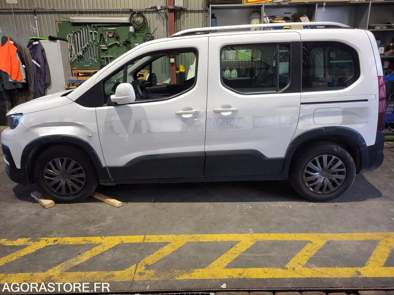 VEHICULE - Car: picture 1 VEHICULE - Car: picture 1