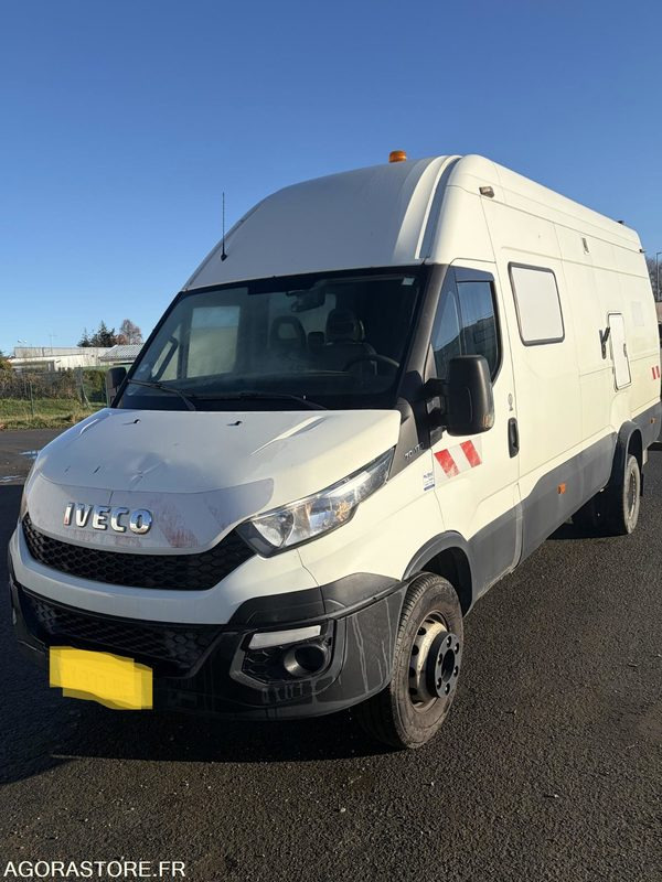 Fourgon iveco 70C17 (7 T) - 142000 - 2016 - Van: picture 1 Fourgon iveco 70C17 (7 T) - 142000 - 2016 - Van: picture 1