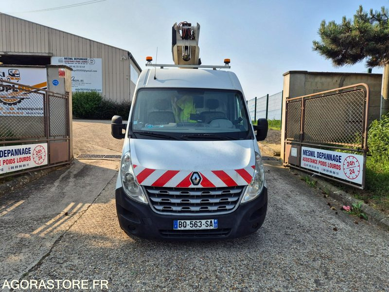 Renault Master 2.3 dci 125 nacelle - 2011 - 320 000km - Van: picture 3 Renault Master 2.3 dci 125 nacelle - 2011 - 320 000km - Van: picture 3
