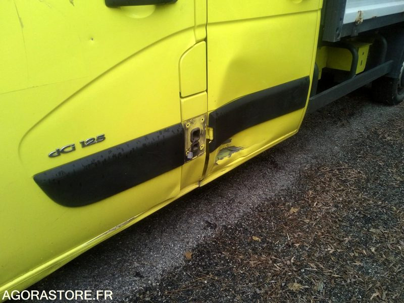 Renault Master III Confort L3H1 DCI125 - 2012 - 211320 KM - Van: picture 4 Renault Master III Confort L3H1 DCI125 - 2012 - 211320 KM - Van: picture 4