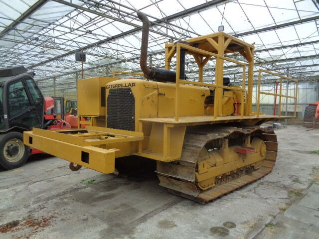 Bulldozer Caterpillar D6C: picture 1