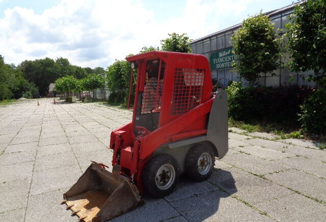 Gehl 1640 - Skid steer loader: picture 5 Gehl 1640 - Skid steer loader: picture 5
