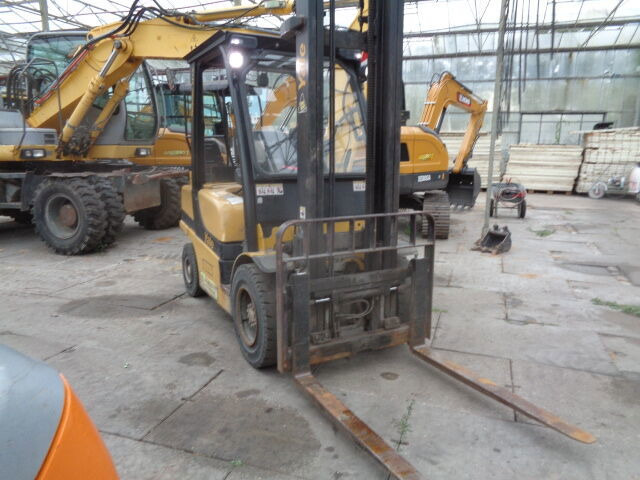 Yale GDP 35 VX - Forklift: picture 4 Yale GDP 35 VX - Forklift: picture 4