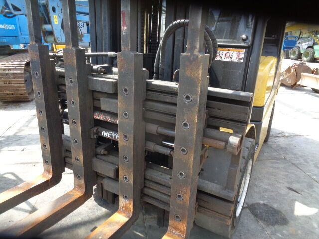 Yale GLP 35 - Forklift: picture 4 Yale GLP 35 - Forklift: picture 4