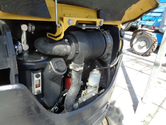 Yanmar SV22 - Mini excavator: picture 3 Yanmar SV22 - Mini excavator: picture 3