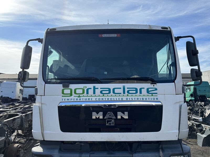 MAN TGM 18.290 - Cab and interior for Truck: picture 1 MAN TGM 18.290 - Cab and interior for Truck: picture 1
