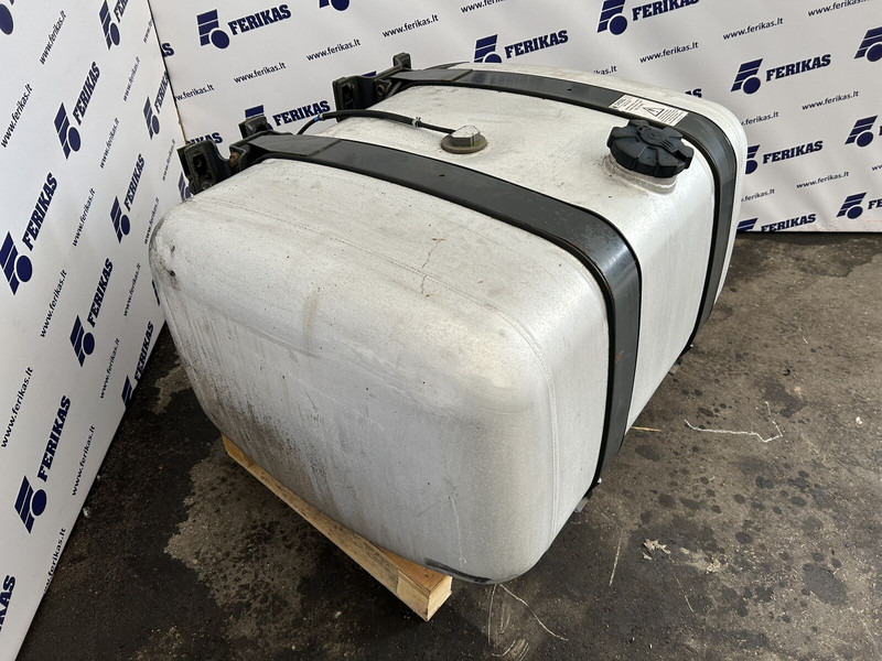 Mercedes-Benz 330L complete fuel tank with brackets - Fuel tank for Truck: picture 2 Mercedes-Benz 330L complete fuel tank with brackets - Fuel tank for Truck: picture 2