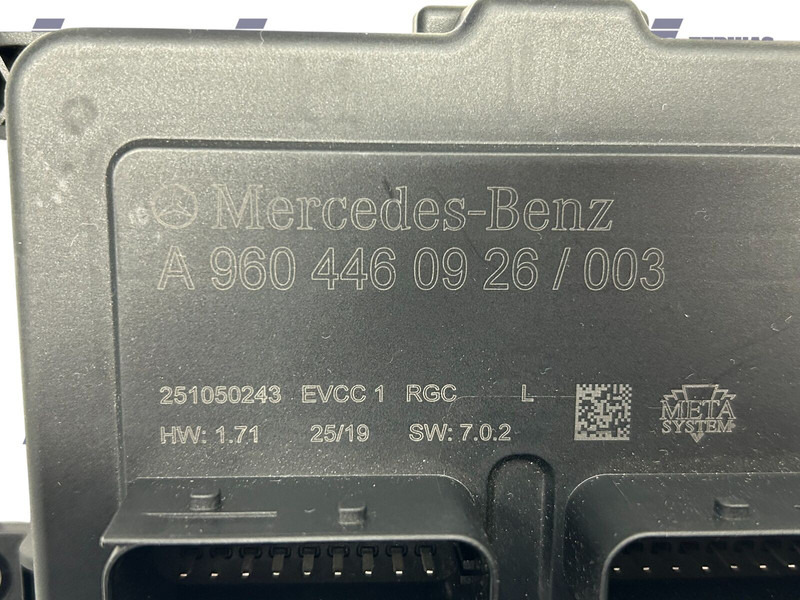 Mercedes-Benz EVCC 1 - ECU for Truck: picture 4 Mercedes-Benz EVCC 1 - ECU for Truck: picture 4