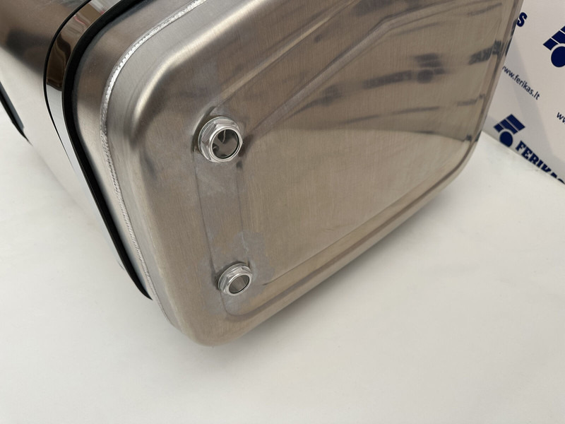 Mercedes-Benz - Hydraulic tank for Truck: picture 4 Mercedes-Benz - Hydraulic tank for Truck: picture 4