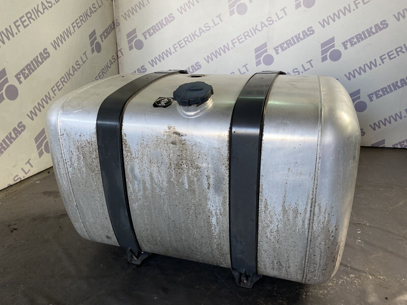 Mercedes-Benz - Fuel tank for Truck: picture 1 Mercedes-Benz - Fuel tank for Truck: picture 1