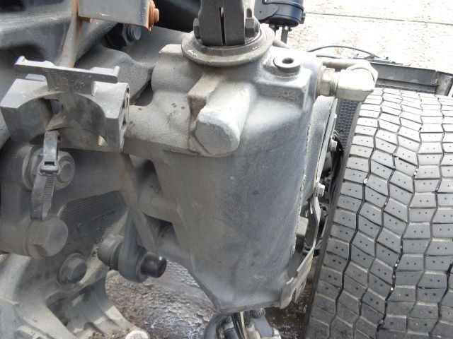 Mercedes-Benz steering gear - Steering gear for Truck: picture 4 Mercedes-Benz steering gear - Steering gear for Truck: picture 4