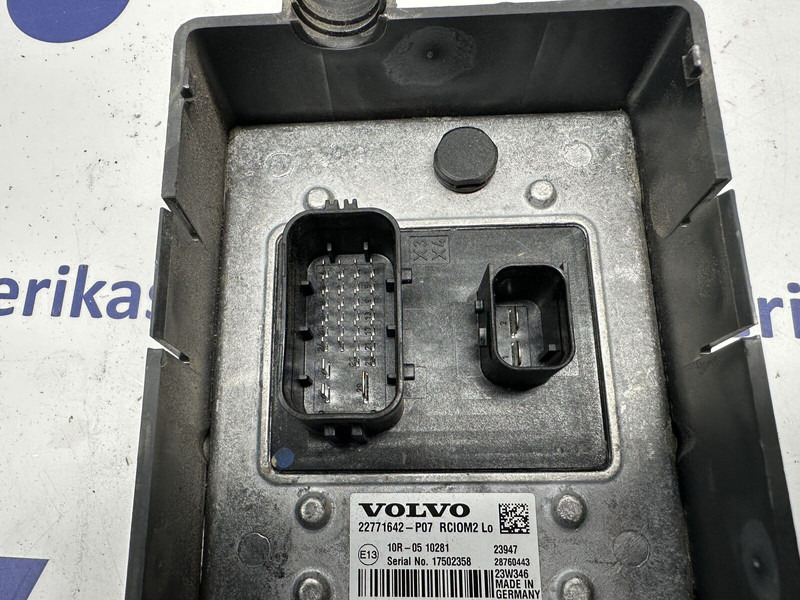 Renault RCIOM2 - ECU for Truck: picture 4 Renault RCIOM2 - ECU for Truck: picture 4