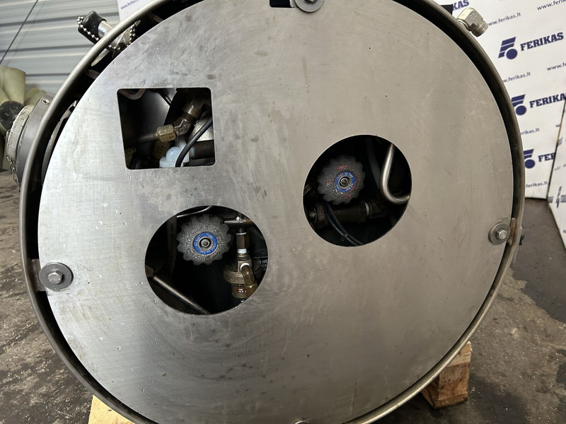 Scania LNG gas tank - Fuel tank for Truck: picture 4 Scania LNG gas tank - Fuel tank for Truck: picture 4