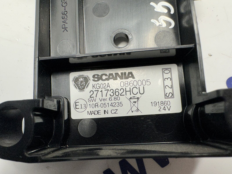 Scania parking brake switch - Cab and interior for Truck: picture 4 Scania parking brake switch - Cab and interior for Truck: picture 4
