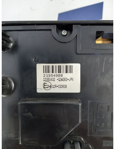 Volvo radio control unit - Dashboard for Truck: picture 4 Volvo radio control unit - Dashboard for Truck: picture 4