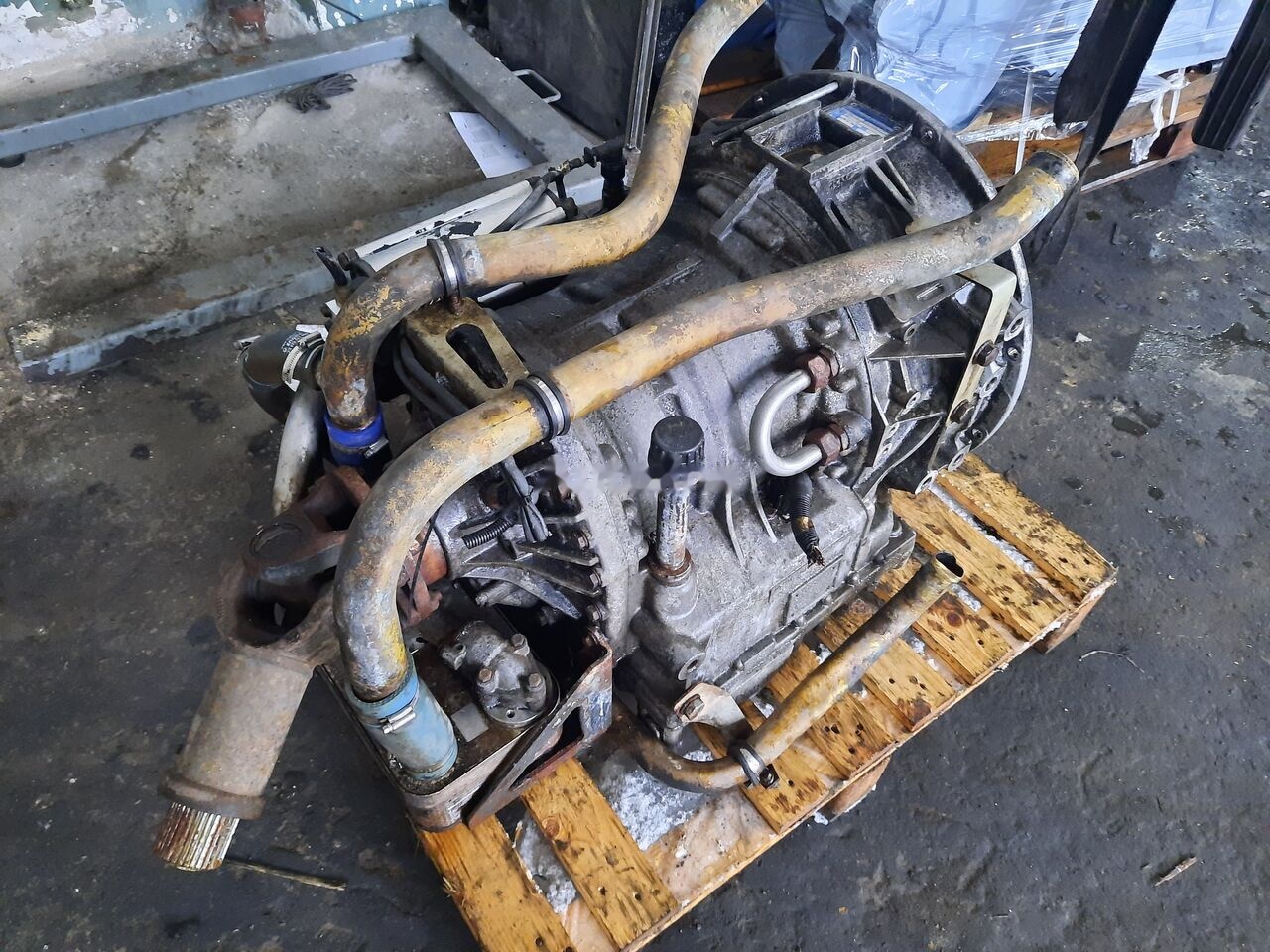 IVECO ZF 6HP604C Cursor 8. 6HP594C IVECO Cursor 8 - Gearbox for Bus: picture 3 IVECO ZF 6HP604C Cursor 8. 6HP594C IVECO Cursor 8 - Gearbox for Bus: picture 3