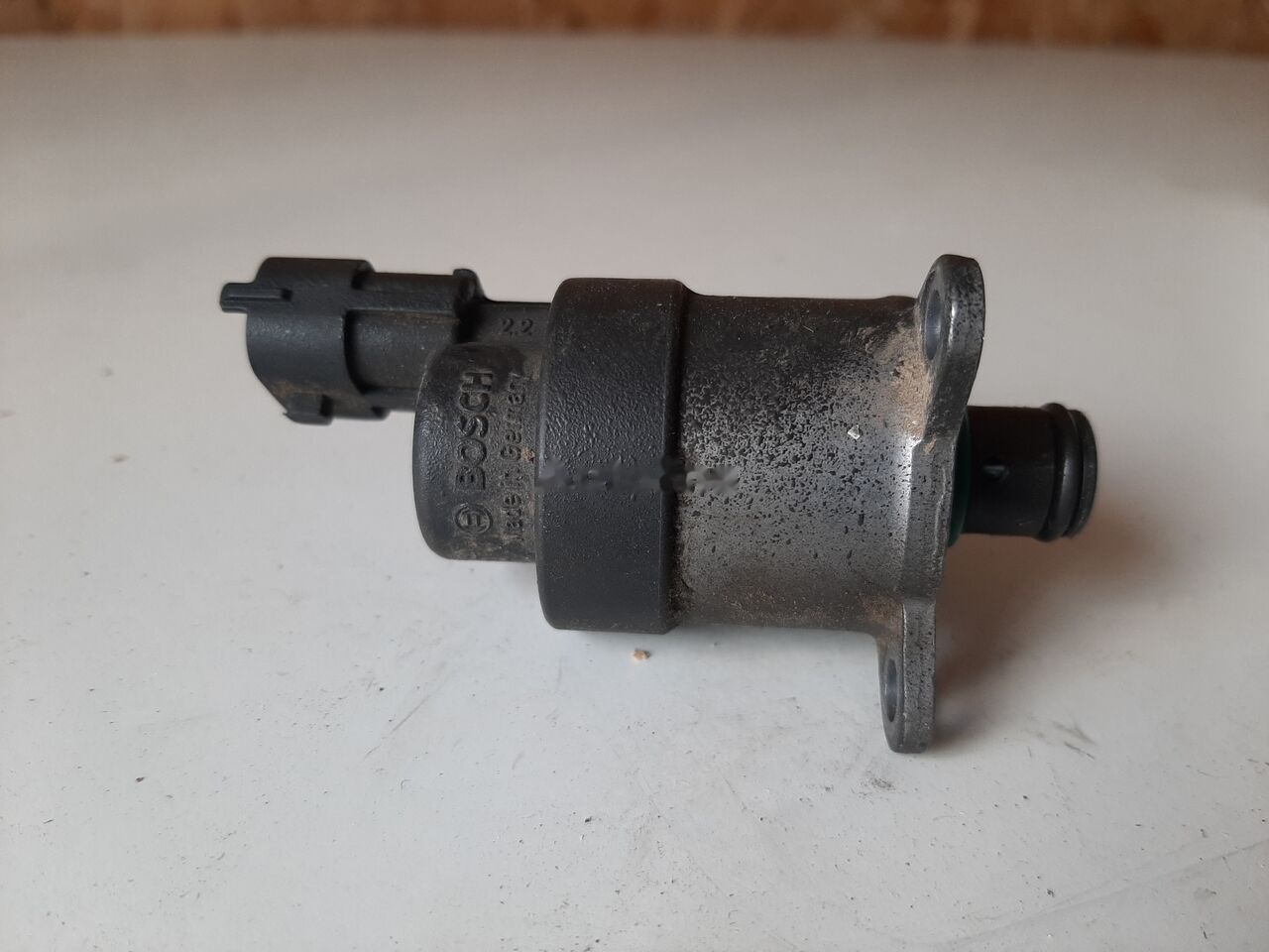 Klapan davleniya toplivnoy sistemy Bosch 4992596 Bosch - Fuel system for Bus: picture 2 Klapan davleniya toplivnoy sistemy Bosch 4992596 Bosch - Fuel system for Bus: picture 2