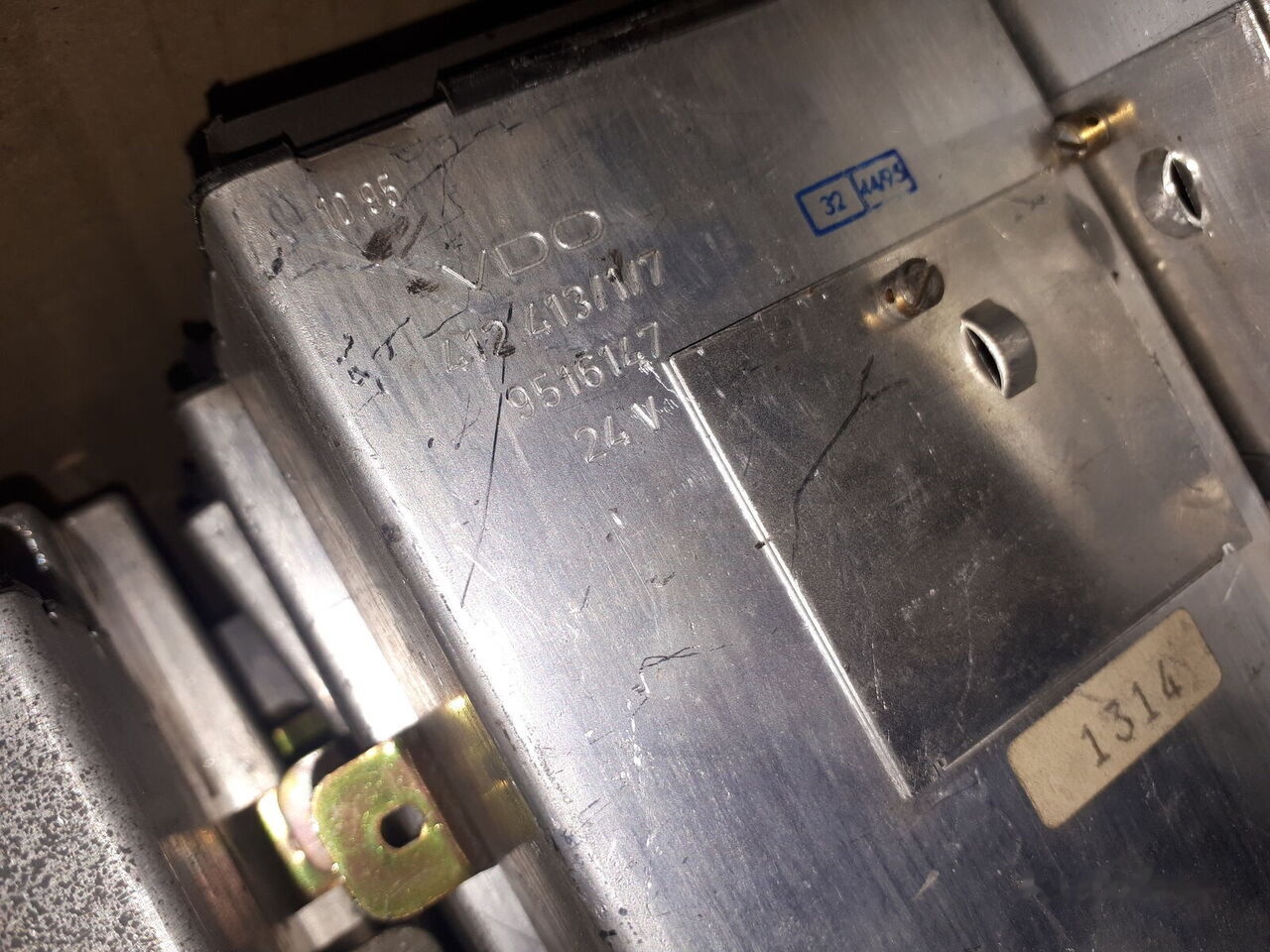 MAN VDO A2C53044389 . 81.25805.7038 .412.413.1.2. - ECU for Bus: picture 1 MAN VDO A2C53044389 . 81.25805.7038 .412.413.1.2. - ECU for Bus: picture 1