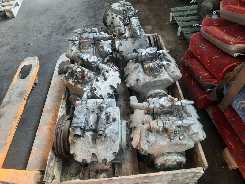 Mercedes-Benz 906 HFC 134A. FK40. FK-30. FK50 - A/C compressor: picture 2 Mercedes-Benz 906 HFC 134A. FK40. FK-30. FK50 - A/C compressor: picture 2