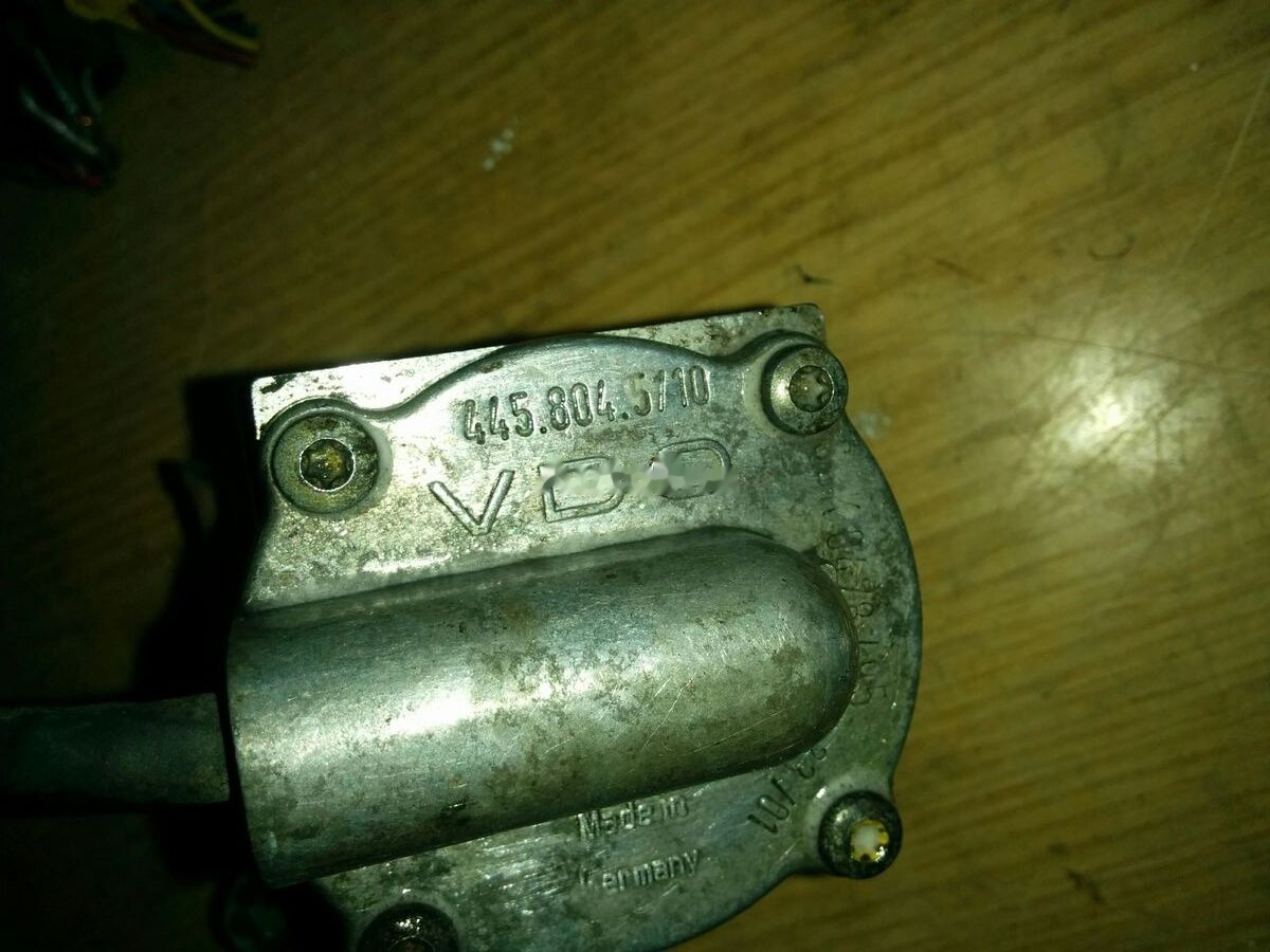 Mercedes-Benz potentsiometr 445.805.2\2 . 4.4.\511.5.10. 5020. 5.9/ 5.18/3 . 44 Mercedes-Benz O405 - ECU for Bus: picture 1 Mercedes-Benz potentsiometr 445.805.2\2 . 4.4.\511.5.10. 5020. 5.9/ 5.18/3 . 44 Mercedes-Benz O405 - ECU for Bus: picture 1