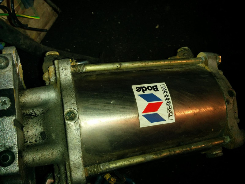 Hydraulic cylinder Neoplan BODE цилиндр закрытия: picture 7 Hydraulic cylinder Neoplan BODE цилиндр закрытия: picture 7