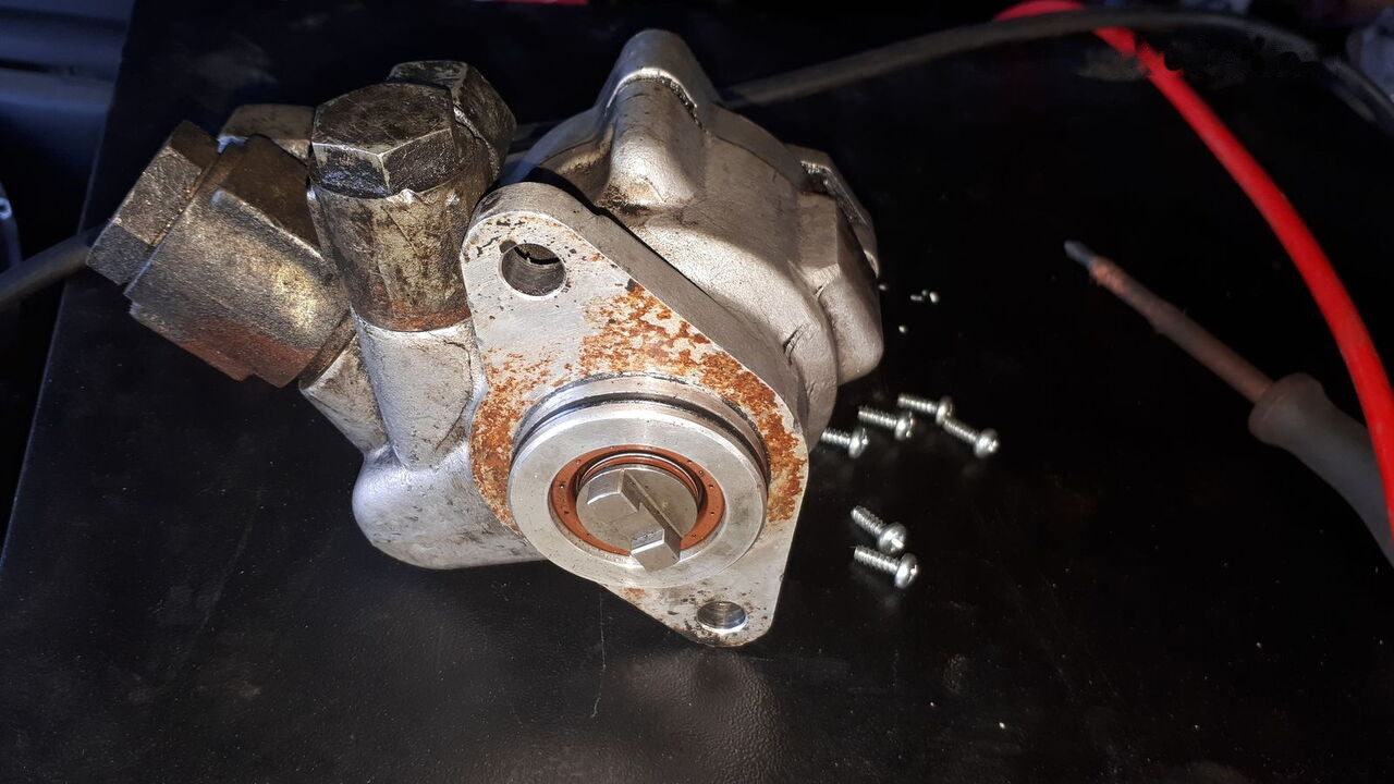Scania MNR 0511.725023\7685955 MAN City - Oil pump for Bus: picture 4 Scania MNR 0511.725023\7685955 MAN City - Oil pump for Bus: picture 4