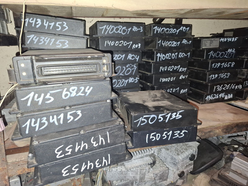 Scania коробкой передач GS-801 1362616 . 1434153. 1368153. 1360315. 138 - ECU: picture 4 Scania коробкой передач GS-801 1362616 . 1434153. 1368153. 1360315. 138 - ECU: picture 4