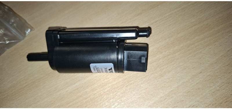 Hella 8TW 004 764-041 - Spare parts: picture 3 Hella 8TW 004 764-041 - Spare parts: picture 3