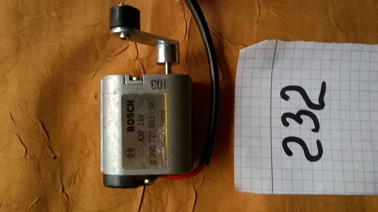 Mercedes-Benz Elektromagnitnyy klapan A4721706000 3720600620 a4722706000 Mercedes-Benz O405 - Spare parts for Bus: picture 1 Mercedes-Benz Elektromagnitnyy klapan A4721706000 3720600620 a4722706000 Mercedes-Benz O405 - Spare parts for Bus: picture 1