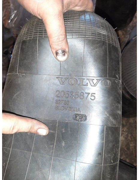 Volvo - Spare parts: picture 2 Volvo - Spare parts: picture 2