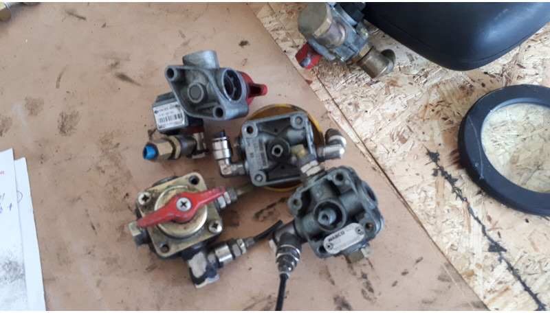 Wabco Volvo - Spare parts: picture 4 Wabco Volvo - Spare parts: picture 4