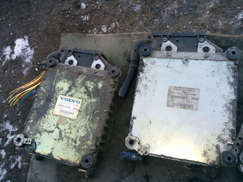 Volvo 20995091 P02. 20577136 P02 20582962 P05. - ECU: picture 1 Volvo 20995091 P02. 20577136 P02 20582962 P05. - ECU: picture 1