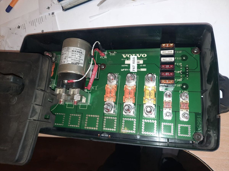 Volvo - Electrical system: picture 1 Volvo - Electrical system: picture 1