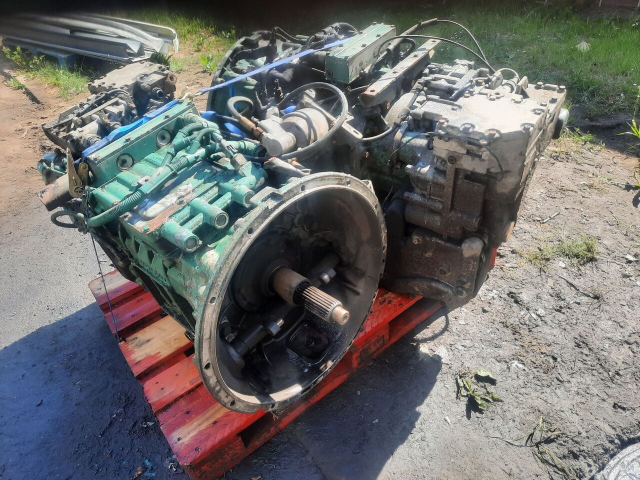 Volvo G8 EGS -VR / R1000 EGS 85001195 Volvo B7. B10,B12 - Gearbox for Bus: picture 1 Volvo G8 EGS -VR / R1000 EGS 85001195 Volvo B7. B10,B12 - Gearbox for Bus: picture 1