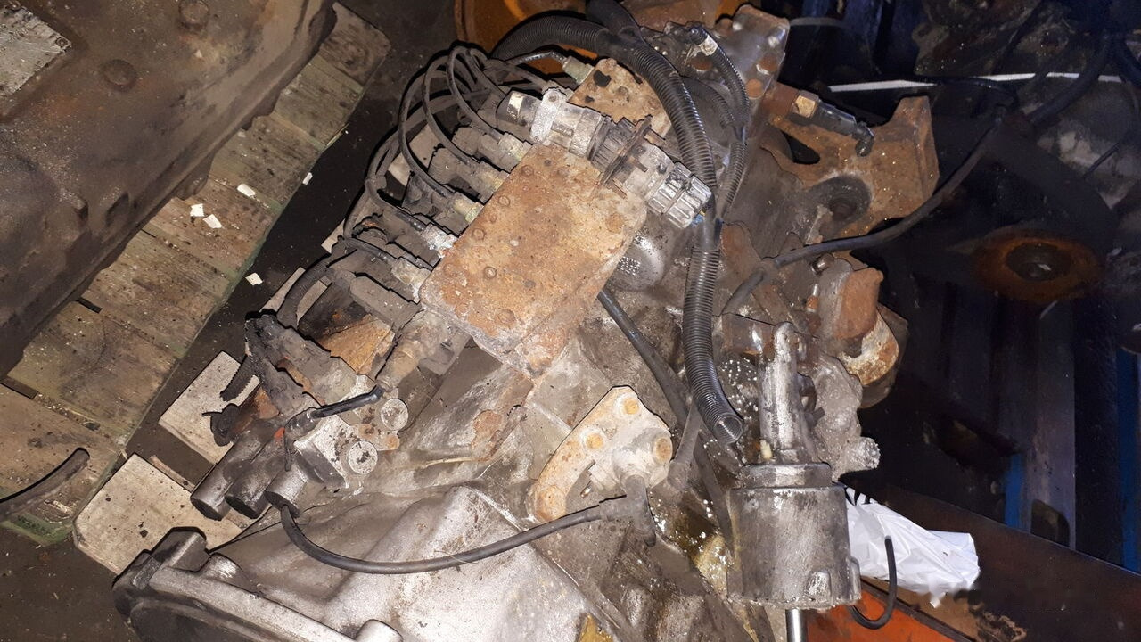 Volvo G8 EGS -VR / R1000 EGS 85001195 Volvo B7. B10,B12 - Gearbox for Bus: picture 5 Volvo G8 EGS -VR / R1000 EGS 85001195 Volvo B7. B10,B12 - Gearbox for Bus: picture 5