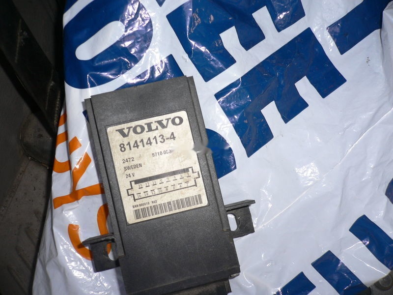 Volvo VDO 412.412/002/001 Volvo - ECU for Bus: picture 3 Volvo VDO 412.412/002/001 Volvo - ECU for Bus: picture 3