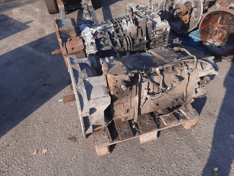 ZF 16S130 .8S180IT . 6S150C. 8S140 IT.6S80+GV80/ 6S90/ S5-24-3 / 6S - Gearbox: picture 1 ZF 16S130 .8S180IT . 6S150C. 8S140 IT.6S80+GV80/ 6S90/ S5-24-3 / 6S - Gearbox: picture 1