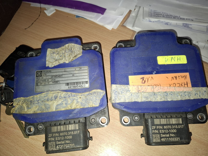 ZF 6070-054-023 - Gearbox: picture 1 ZF 6070-054-023 - Gearbox: picture 1