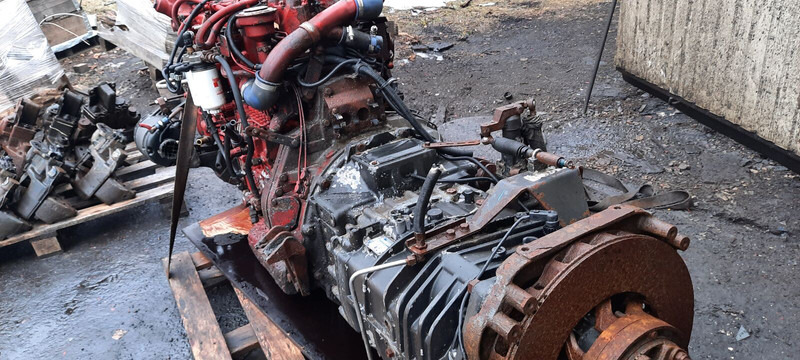 ZF 6S1600 - Gearbox: picture 4 ZF 6S1600 - Gearbox: picture 4