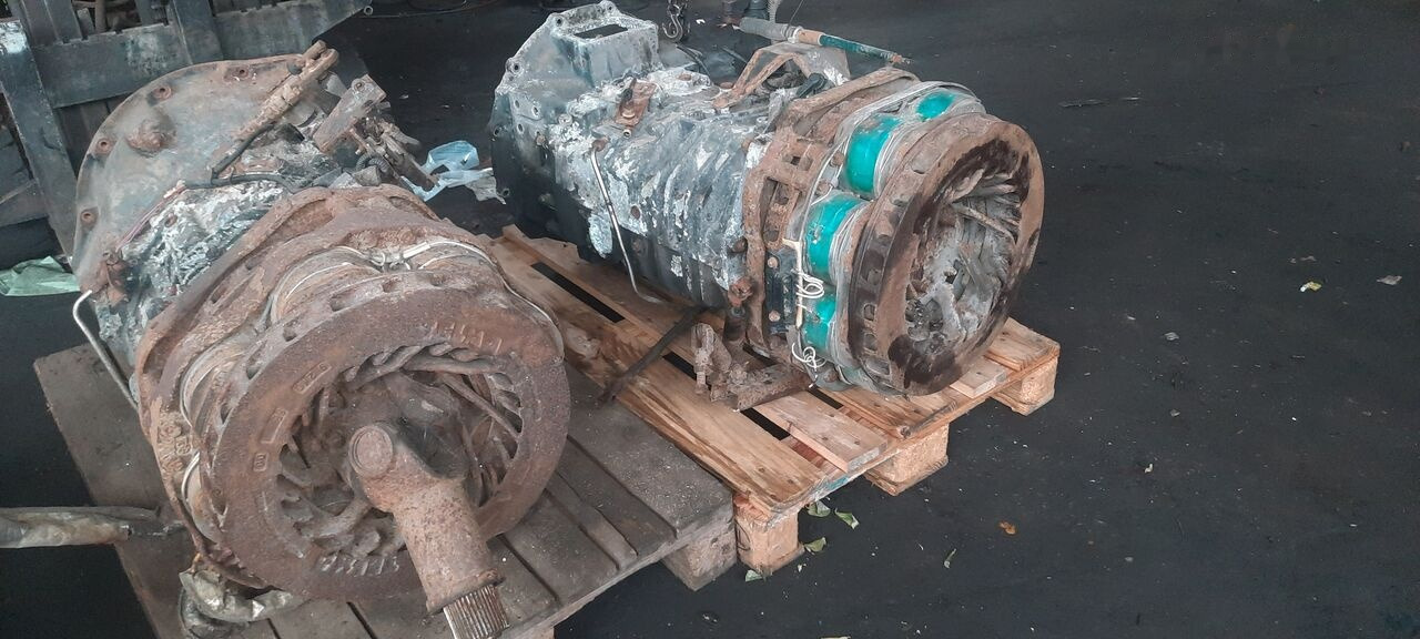 ZF 6S1600 IVECO MAN - Gearbox for Bus: picture 1 ZF 6S1600 IVECO MAN - Gearbox for Bus: picture 1
