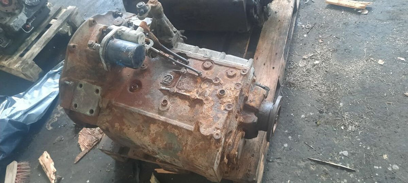 ZF S6-90 . S5-42 - Gearbox: picture 4 ZF S6-90 . S5-42 - Gearbox: picture 4