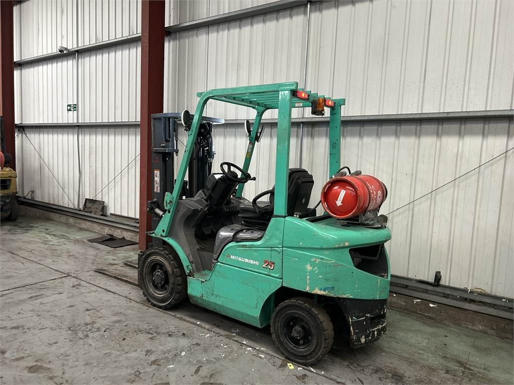 Mitsubishi FG25NT  - LPG forklift: picture 3 Mitsubishi FG25NT  - LPG forklift: picture 3