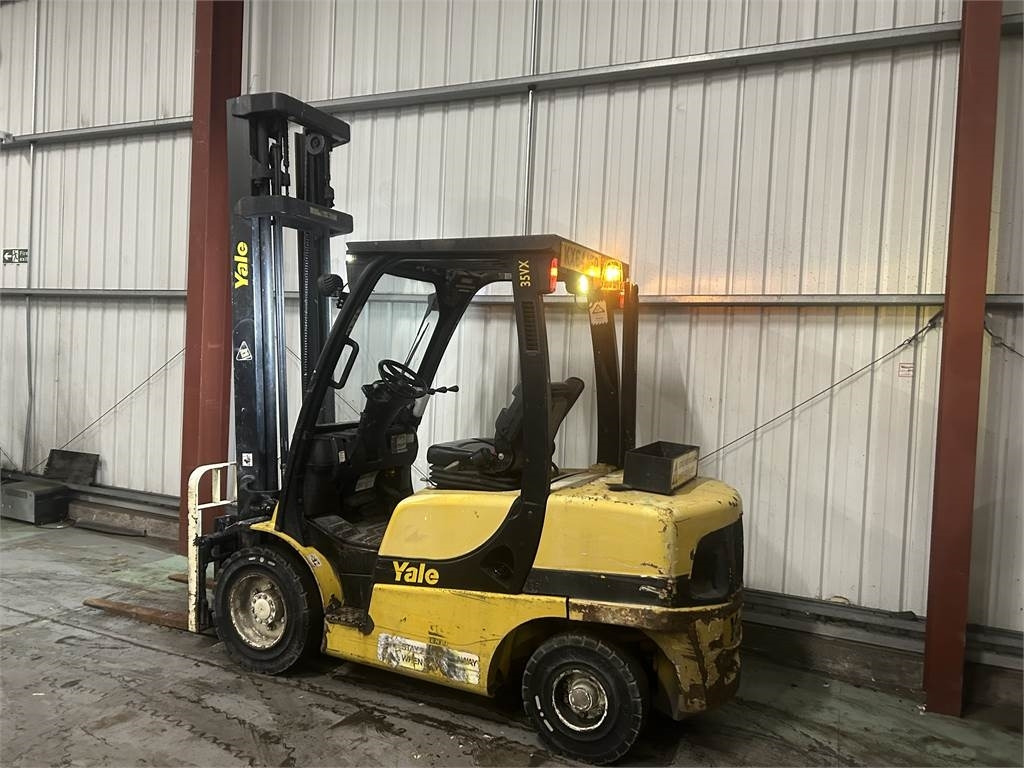 Yale GDP35VX - Diesel forklift: picture 3 Yale GDP35VX - Diesel forklift: picture 3