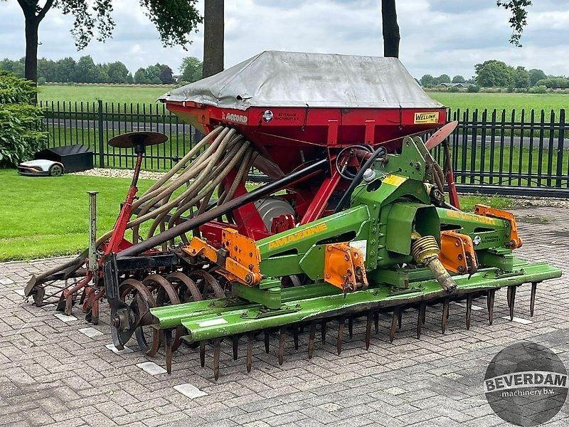 Amazone REV 301 Accord Pneumatic DL 300 - Seed drill: picture 1 Amazone REV 301 Accord Pneumatic DL 300 - Seed drill: picture 1
