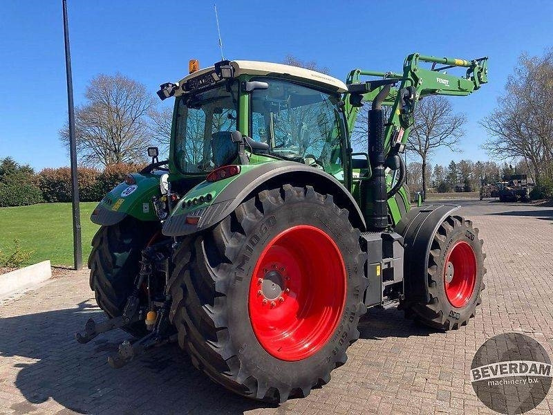 Fendt 724 Vario S4 Power - Farm tractor: picture 4 Fendt 724 Vario S4 Power - Farm tractor: picture 4