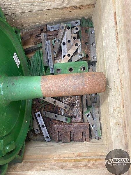 John Deere A2103888-190902Z - Harvester attachment: picture 4 John Deere A2103888-190902Z - Harvester attachment: picture 4