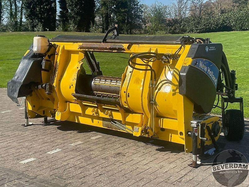New Holland 273 pick up - Harvester attachment: picture 4 New Holland 273 pick up - Harvester attachment: picture 4