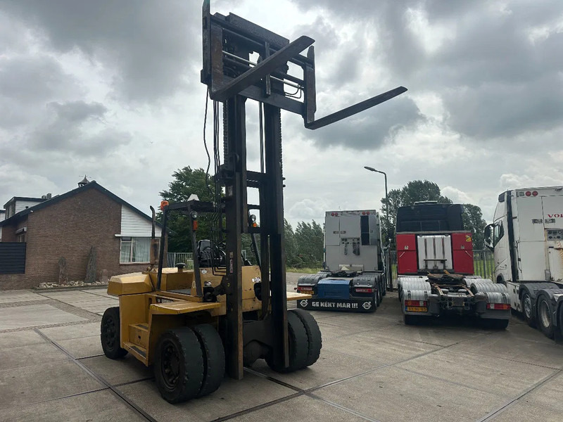 Caterpillar DP100 VORKVERSTELLERS +SIDE SHIFT - Diesel forklift: picture 3 Caterpillar DP100 VORKVERSTELLERS +SIDE SHIFT - Diesel forklift: picture 3