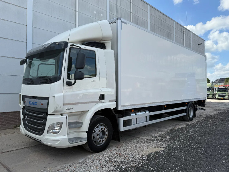 DAF CF 320 4X2 - EURO 6 - 19 TON + DHOLLANDIA - Box truck: picture 1 DAF CF 320 4X2 - EURO 6 - 19 TON + DHOLLANDIA - Box truck: picture 1