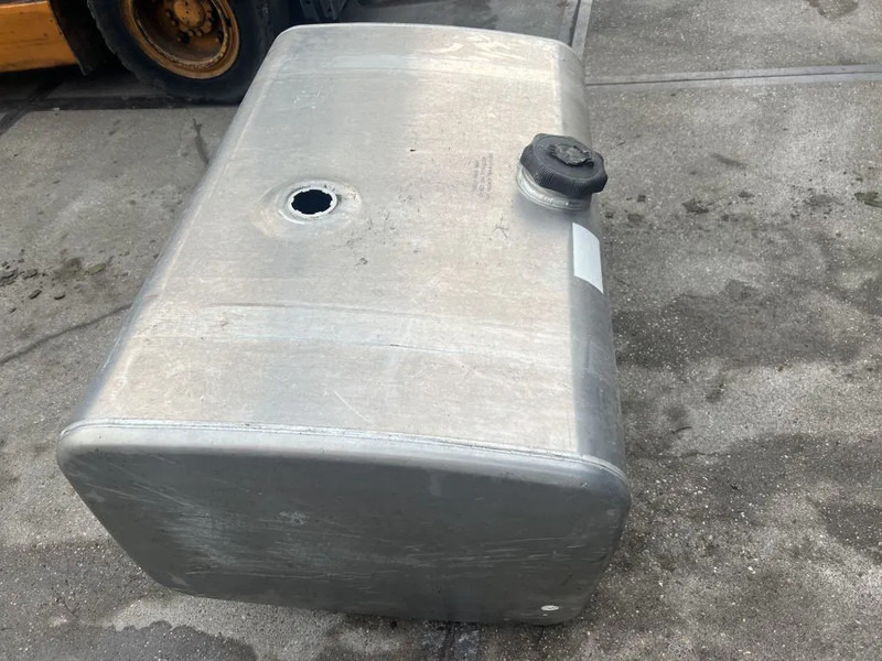 Diversen 460 liter brandstof tank - Fuel tank for Truck: picture 2 Diversen 460 liter brandstof tank - Fuel tank for Truck: picture 2